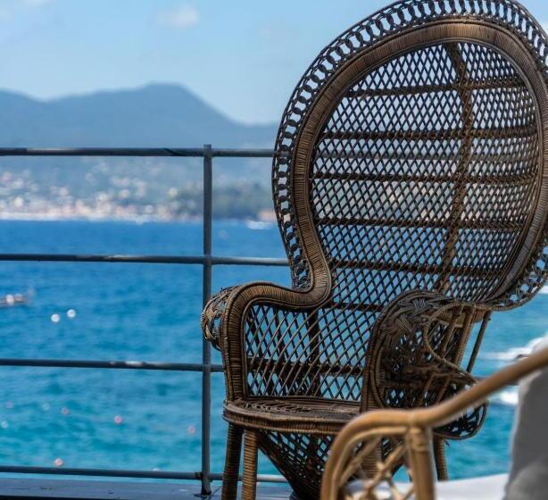 Люкс Повышенной Комфортности, Grand Hotel Bristol Spa Resort, By R Collection Hotels
