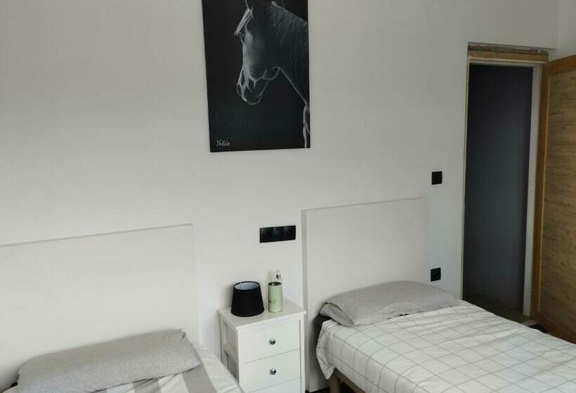 Кровать в Общей Комнате, Alarpe Aterpetxea Bss00035