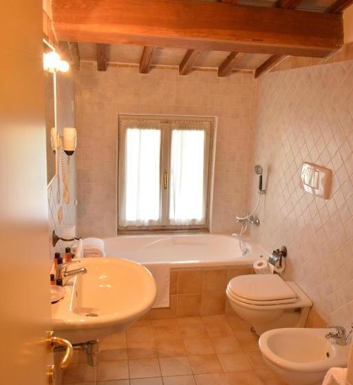 Четырехместный Номер Стандарт, Country House La Padronale Del Rivo
