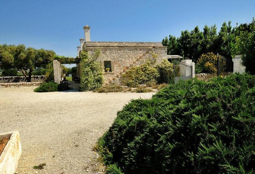 Полулюкс Повышенной Комфортности, Masseria Trulli E Vigne