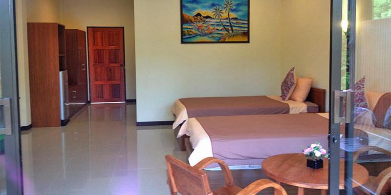 プールの見えるデラックスルーム, Baan Suan Villas Resort