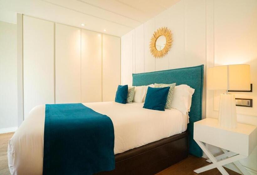 Habitación Cuádruple Clásica, Smartrental Collection Centric Ii