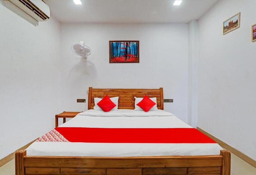 Номер Стандарт, Oyo Flagship 81099 Shri Niketan