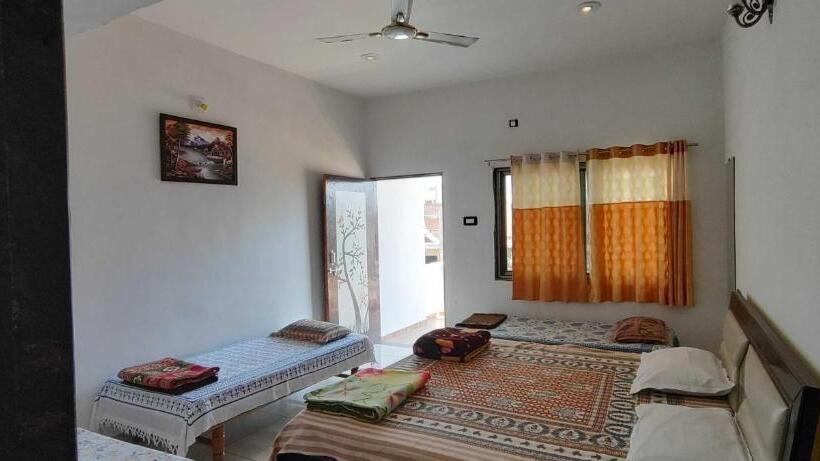 带1个卧室的公寓, Oyo Home 81057 Mahakali Homestay