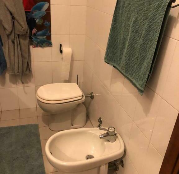 Номер Стандарт, Host&home