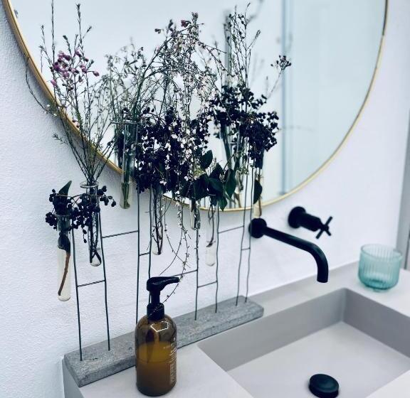 デラックスルーム, Hydria Guest House Art Gallery