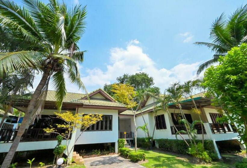 스탠다드 발코니 룸, Poowadee Resort