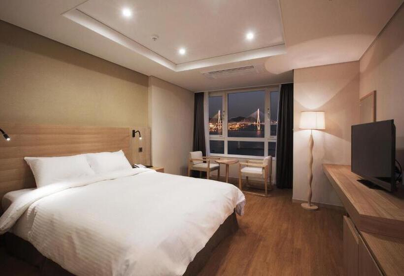 Представительский номер с видом, Crown Harbor Hotel Busan