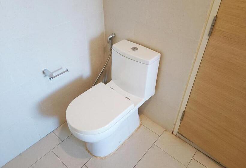 اتاق لوکس با تخت بزرگ, Noble Resort Melaka