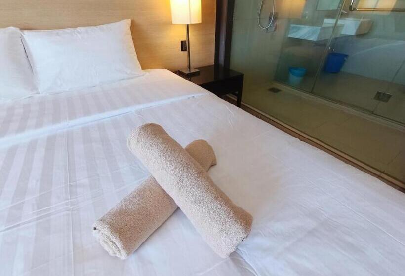 اتاق لوکس با تخت بزرگ, Noble Resort Melaka