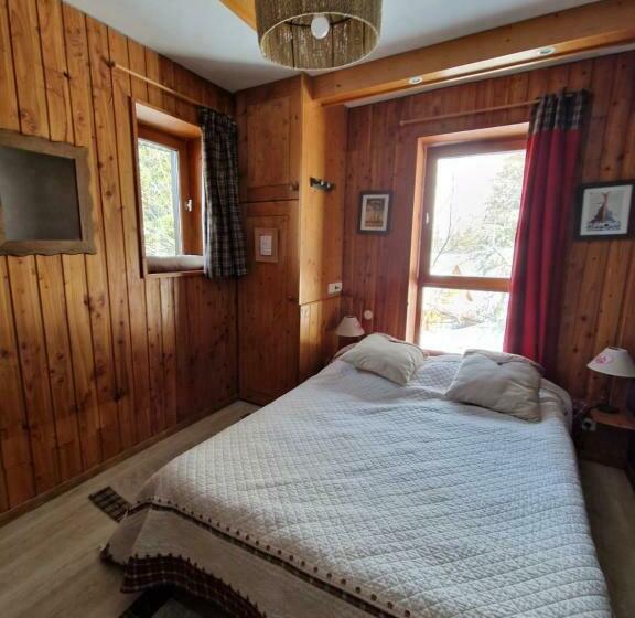 اتاق استاندارد با چشم‌انداز کوهستان, Le Chalet Pointu De Capucine Chambre D Hote Arcs 1600