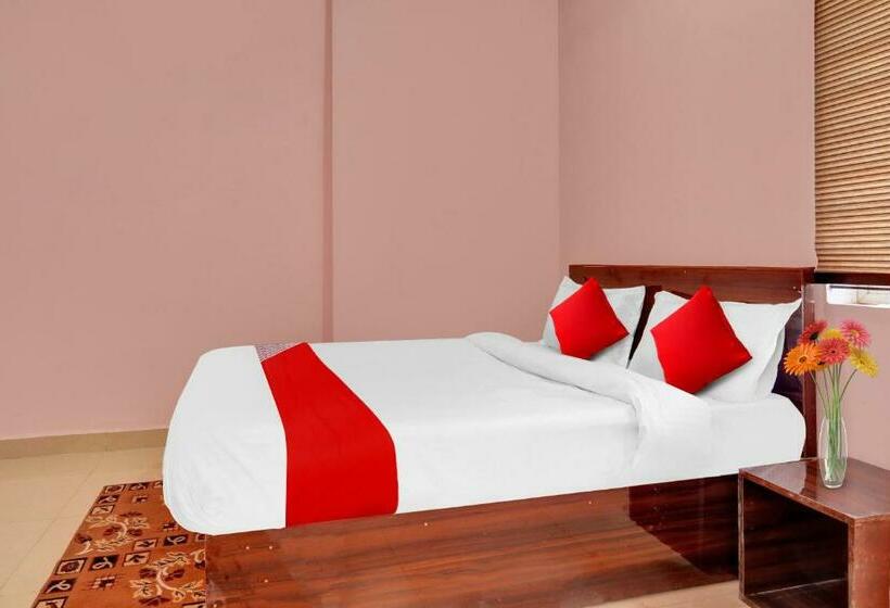 Трехместный Номер Классика, Flagship Hotel Rudram