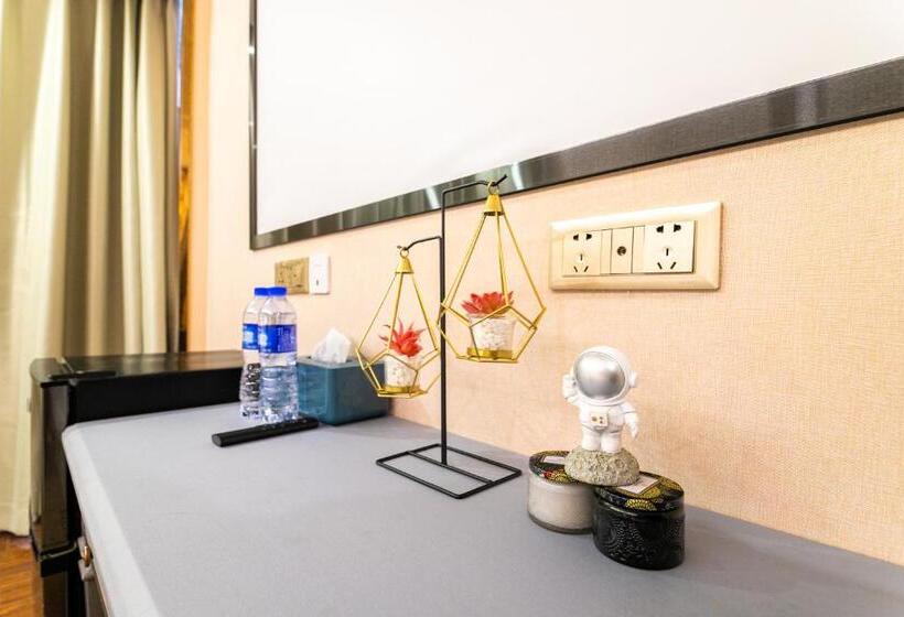 Номер Superior, Puzzle Hotel   Zhongshan 8th Road Chenjiaci Subway Station Branch