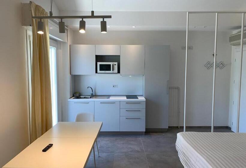 Студия Deluxe, Daniel Apartments