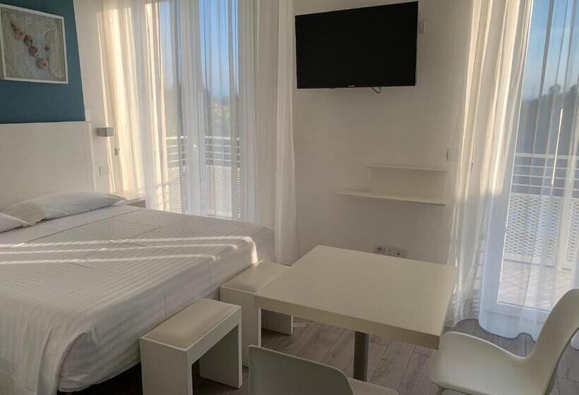 סטודיו סטנדרט, מיטה זוגית, Daniel Apartments