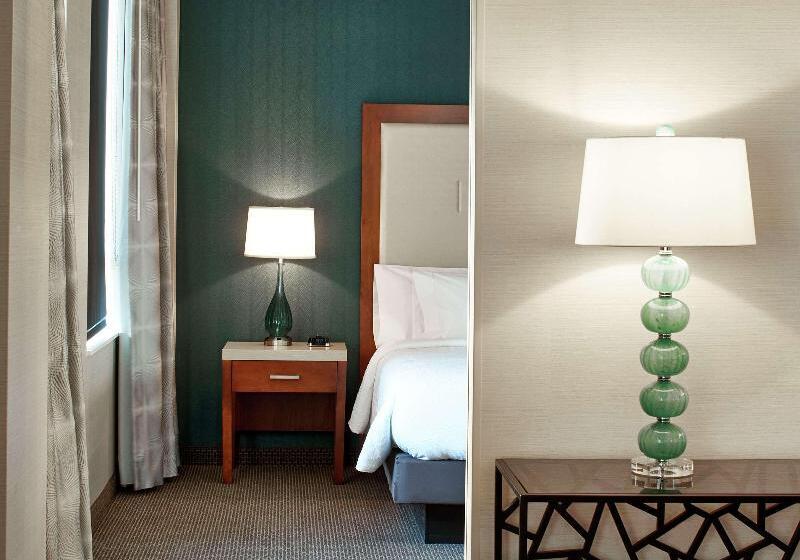 Sviitti King-vuode, Hilton Garden Inn Phoenix Downtown