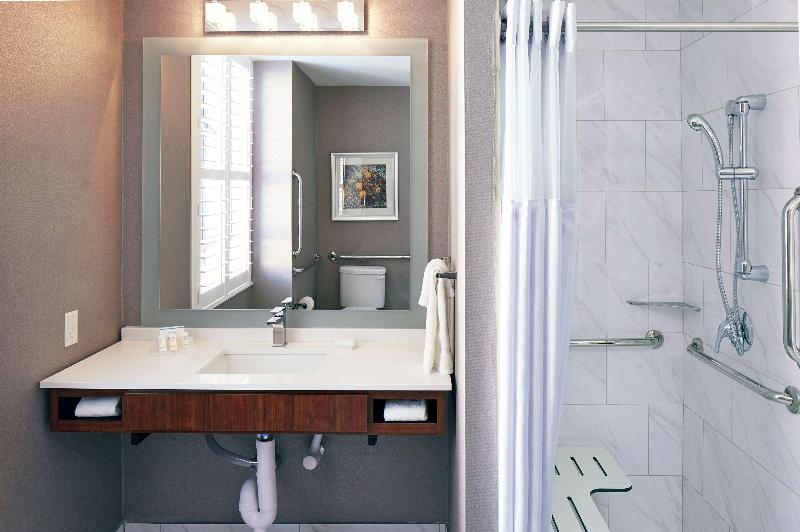 Стандартный Номер Кровать Кинг, Hilton Garden Inn Phoenix Downtown
