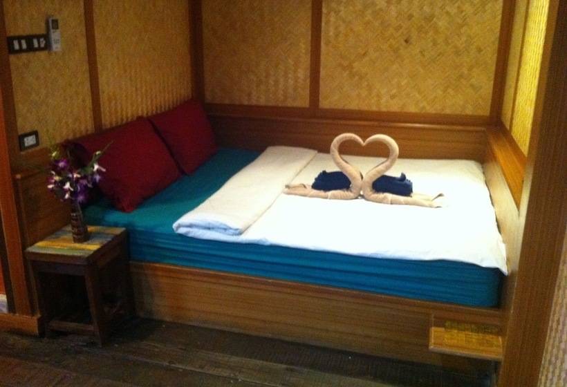 Семейный Номер, Sukkasem Homestay