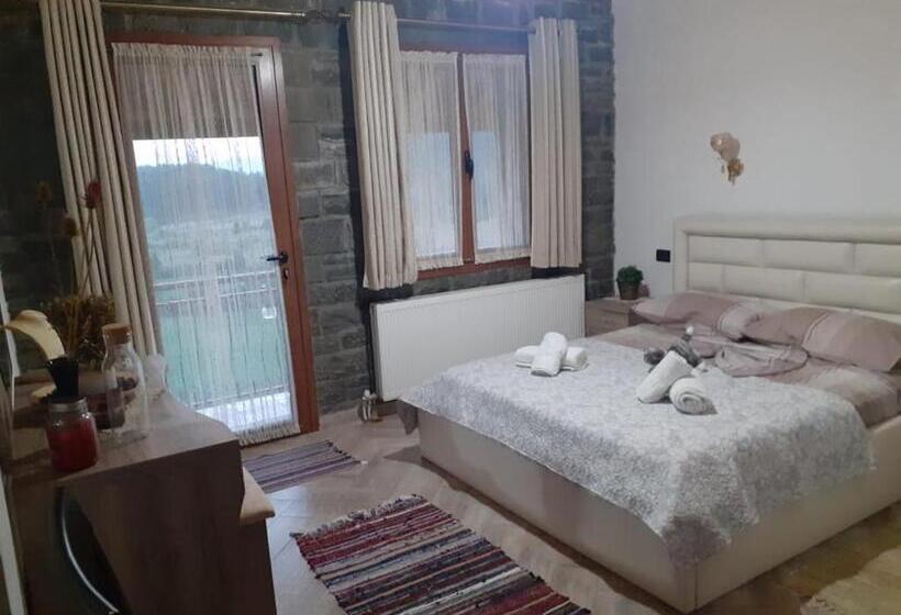Номер Стандарт Вид на Озеро, Bujtina Vila Dodo