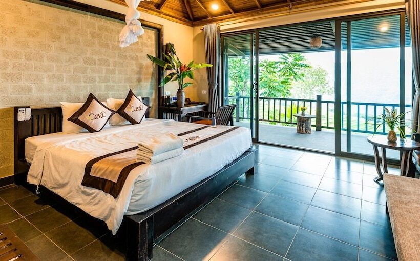 سوییت با چشم‌انداز استخر, Puluong Casa Resort