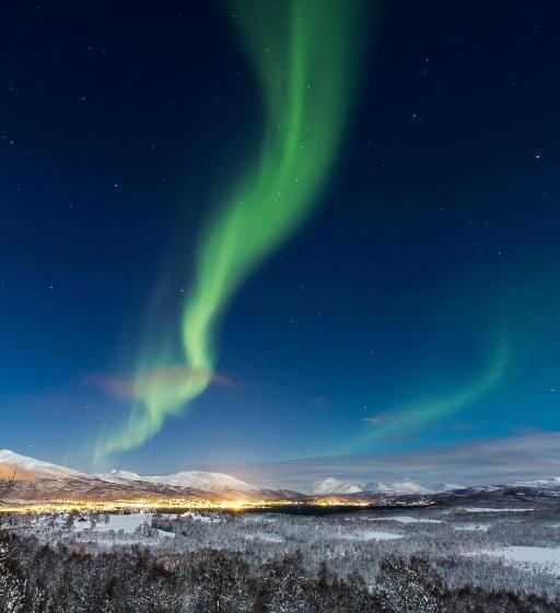 1 Sovrums Lägenhet, Aurora Borealis Observatory