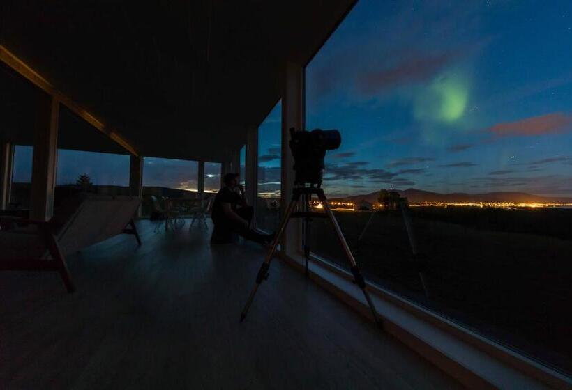 Enrumsvilla, Aurora Borealis Observatory
