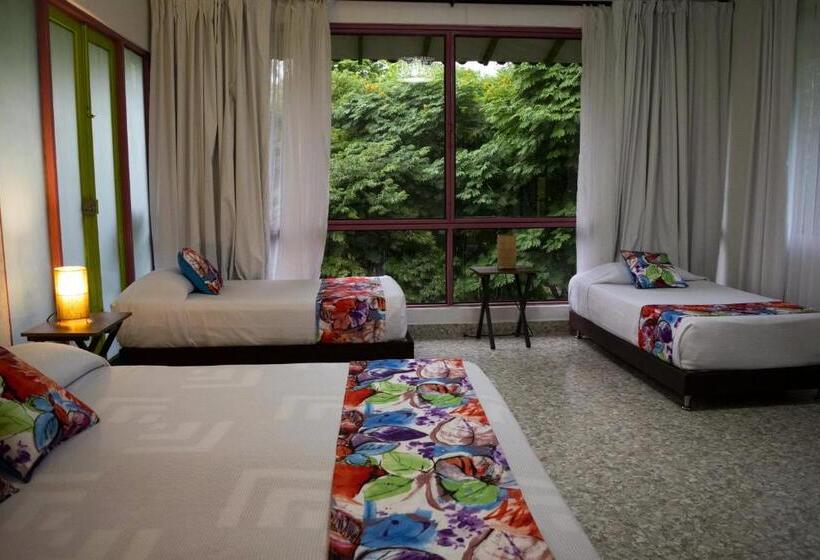 四人标准间, Campestre La Tata