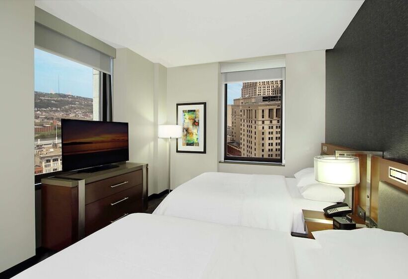 Люкс Адаптированный для Инвалидов, Embassy Suites By Hilton Pittsburgh Downtown