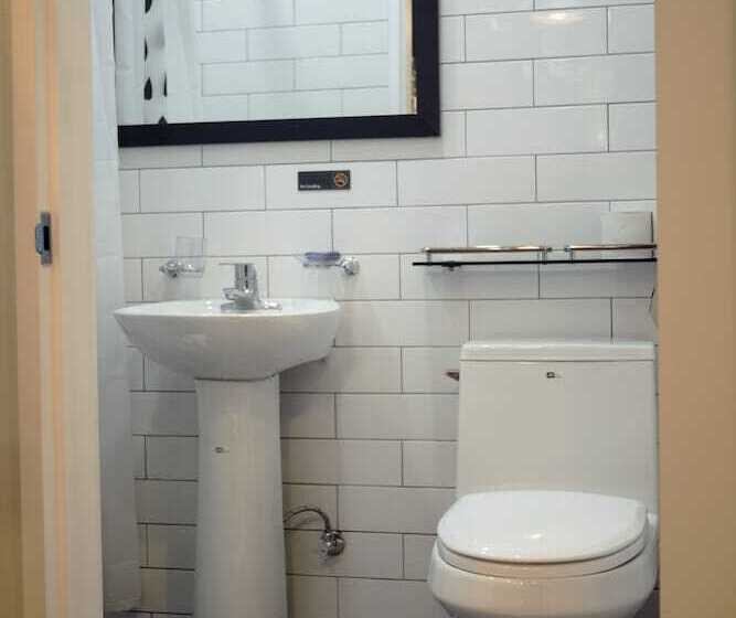 חדר סופריור, Whitetail Guesthouse   Hostel