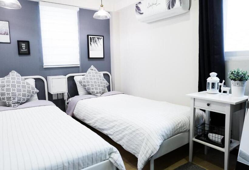חדר סטנדרט, Whitetail Guesthouse   Hostel