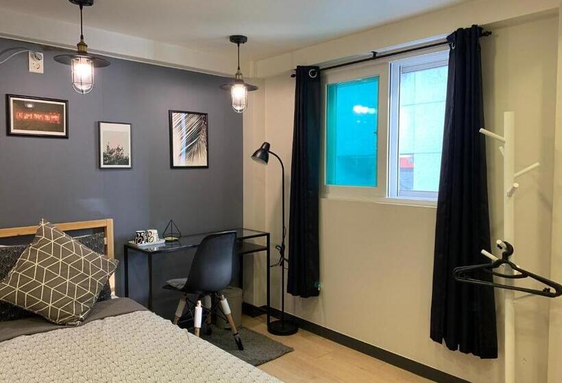 חדר סטנדרט יחיד, Whitetail Guesthouse   Hostel