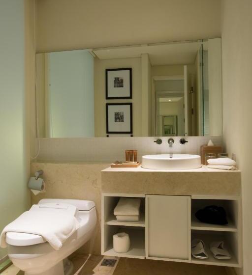 اتاق لوکس با تخت بزرگ, Bali Paragon Resort