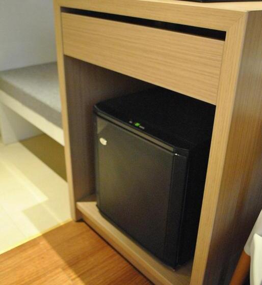 Номер Superior, Swiss Belhotel Airport Jakarta