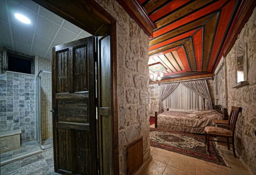 اتاق لوکس, Alaturca House