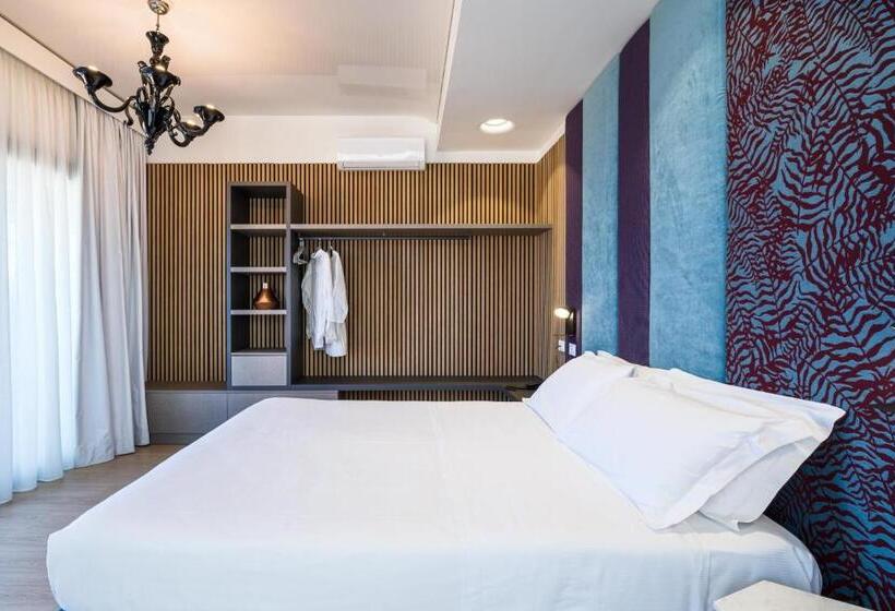Номер Deluxe Вид на Море с Балконом, Taormina Palace