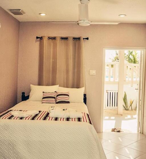 이코노미 룸, La Isla Resort