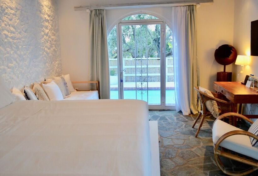 Люкс с Бассейном, Caesars Gardens Hotel & Spa   Adults Only