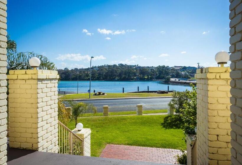 Апартаменты 3 Спальни, Aquarius Merimbula