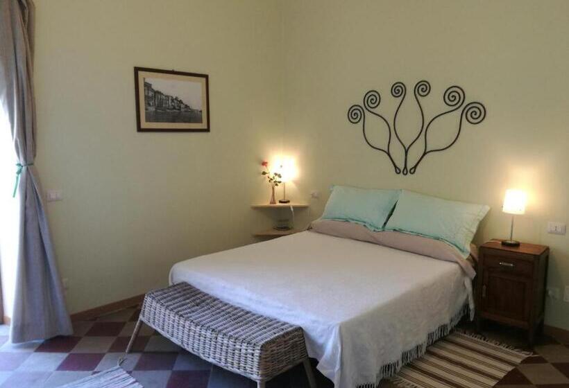 Трехместный Номер Стандарт с Балконом, La Casa Sul Blu Albergo Diffuso