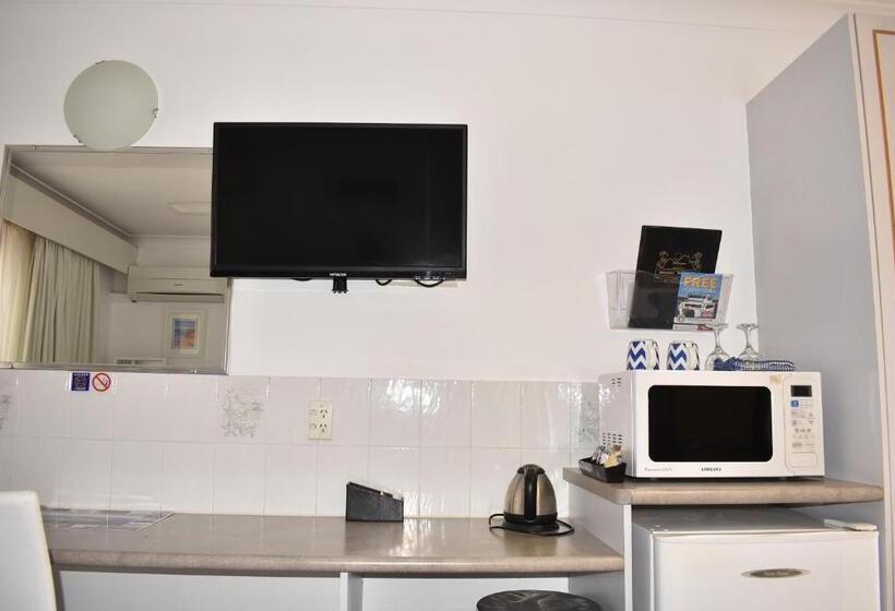Family Suite, Port O Call Motel