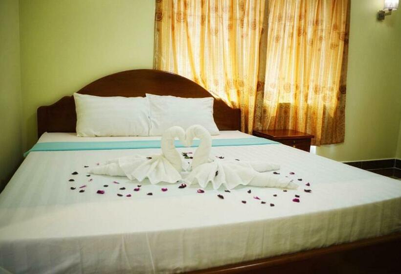 Номер Deluxe, Golden Star Inn