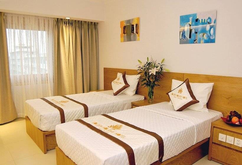 اتاق لوکس با چشم‌انداز شهر, Golden Holiday Hotel Nha Trang