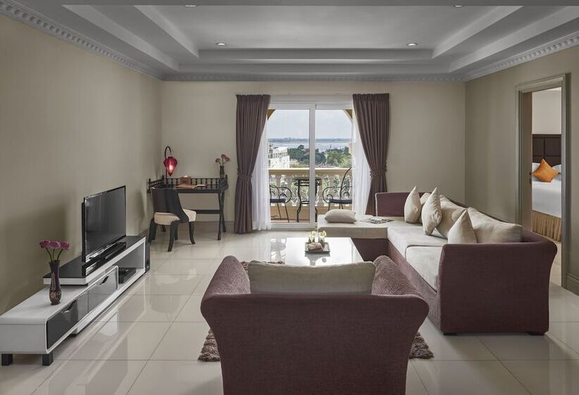 جناح عائلي, Palace Gate Hotel & Residence By Ehm