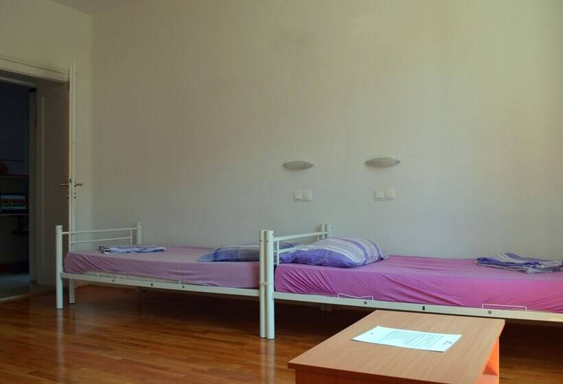 Кровать в Общей Комнате, Hostel Split Backpackers 2