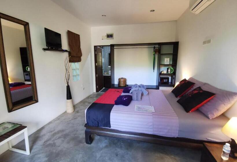 اتاق لوکس, Baan Sukreep Resort