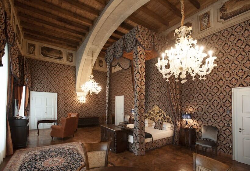 デラックスルーム, Castello Di Guarene