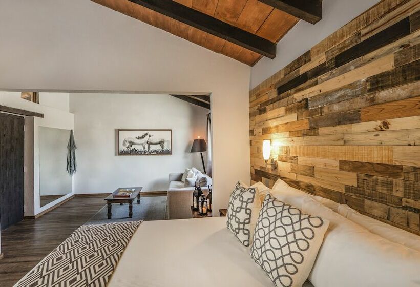 سوییت, Hacienda Los Picachos Spa & Pádel