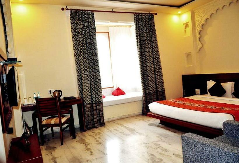 豪华房间, Jüsta Brij Bhoomi Resort, Nathdwara