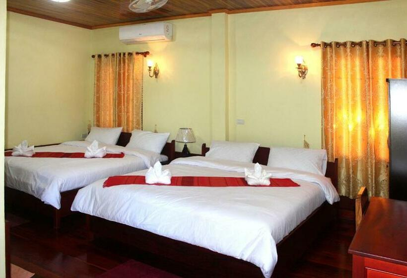 패밀리 룸, Phone Praseuth Guesthouse