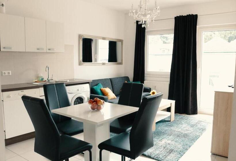 庭の見える１ベッドルームアパートメント, Vienna Airport Residences